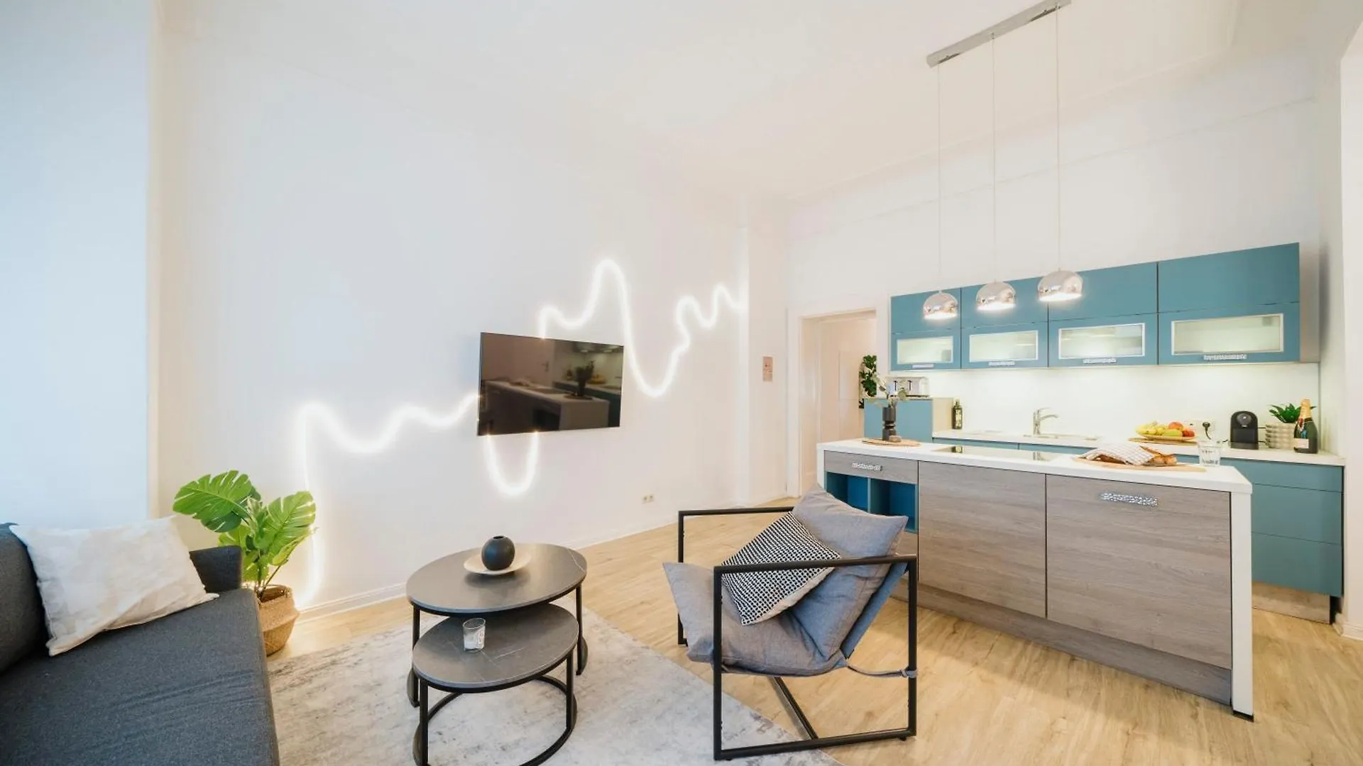 Appartement Homely Berlin - Luxurious, Spacious, Near Victory Column, River Duitsland