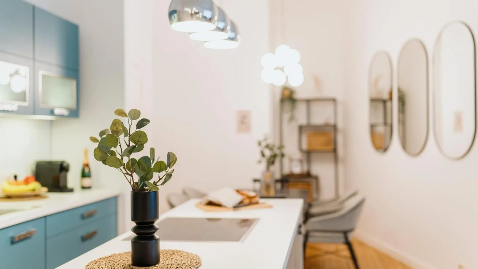 Homely Berlin - Luxurious, Spacious, Near Victory Column, River 0*,